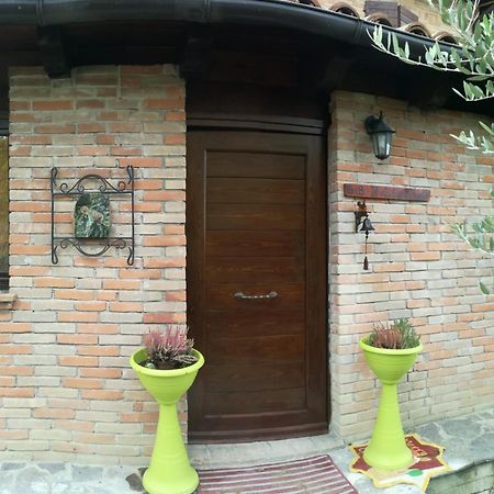 Il Castagneto Bed and Breakfast Camerino Exteriör bild