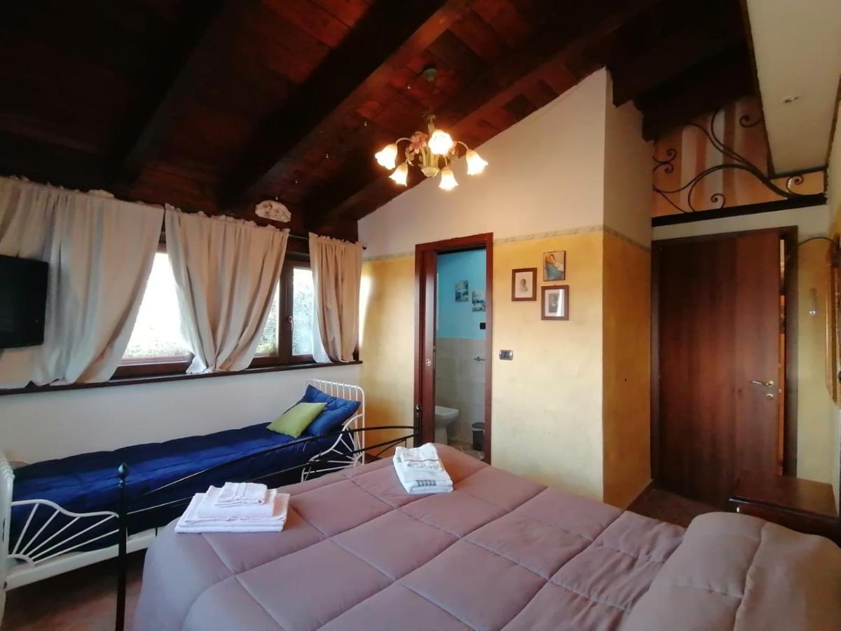 Il Castagneto Bed and Breakfast Camerino Exteriör bild