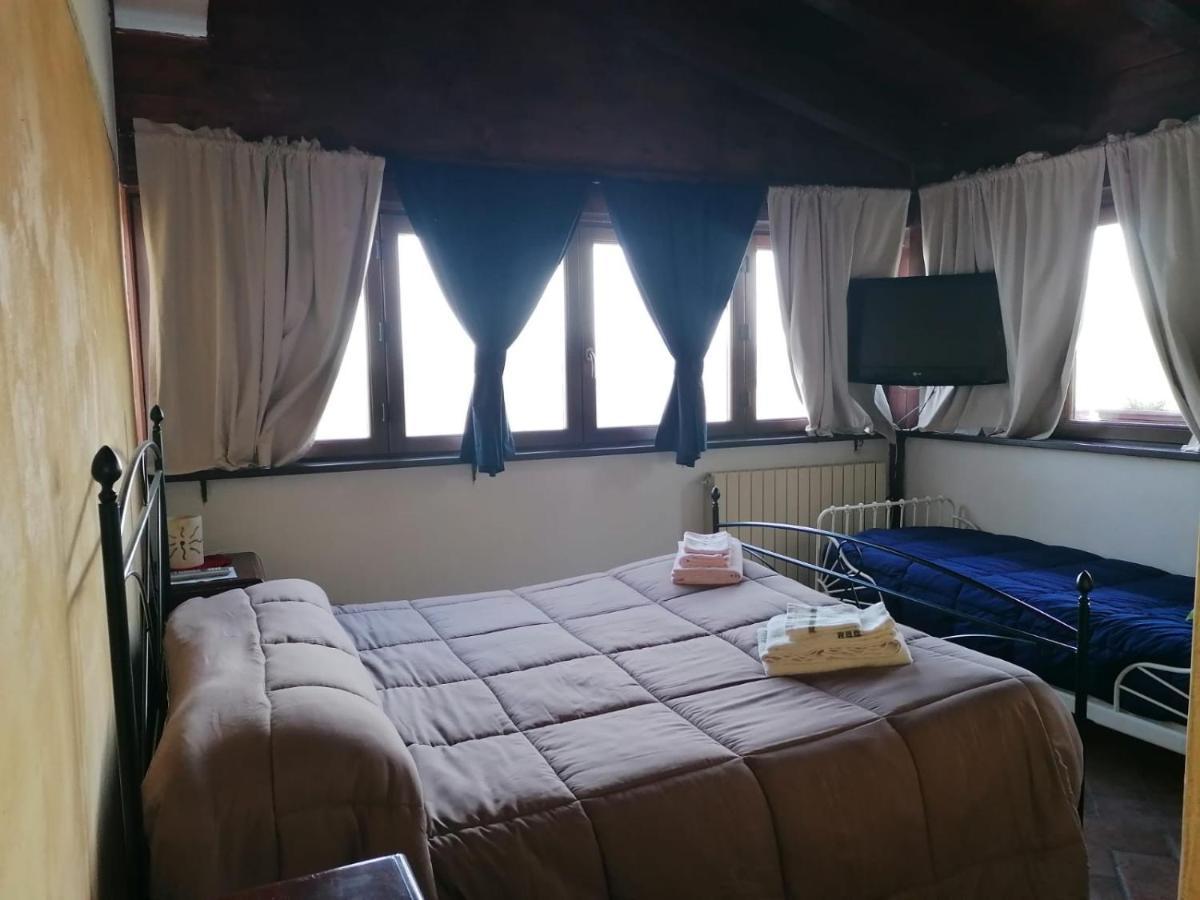 Il Castagneto Bed and Breakfast Camerino Exteriör bild