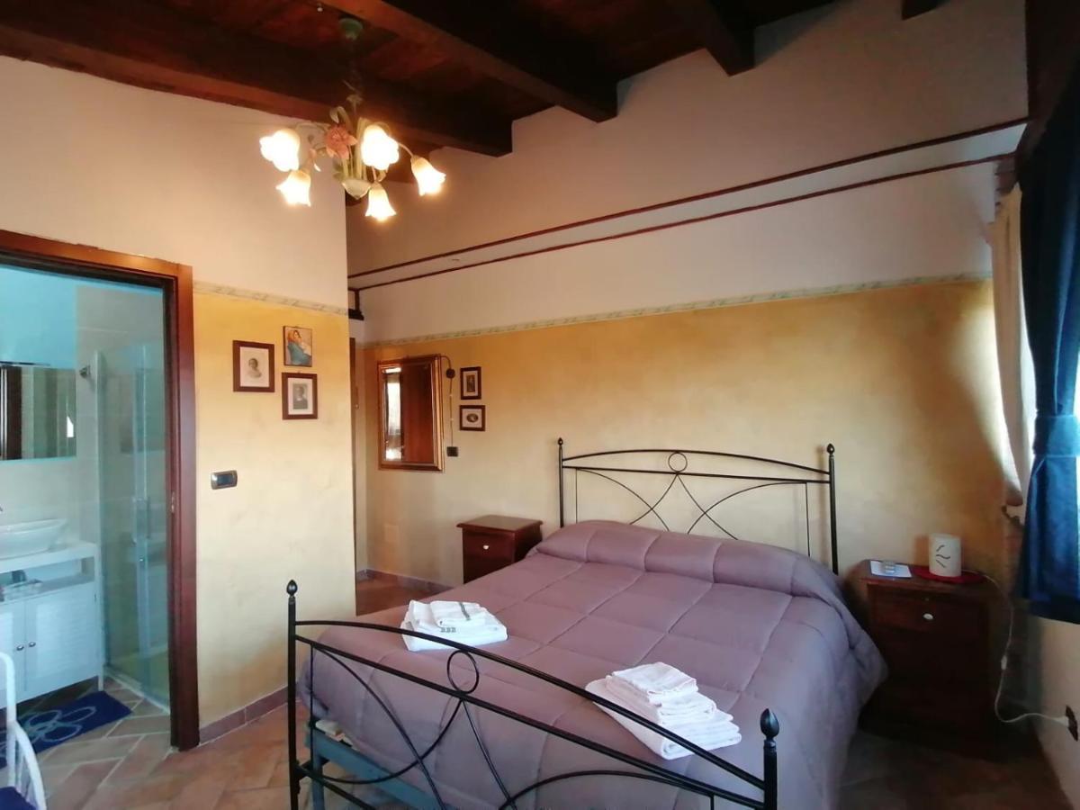 Il Castagneto Bed and Breakfast Camerino Exteriör bild