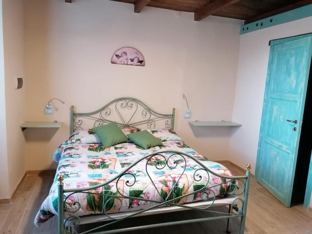 Il Castagneto Bed and Breakfast Camerino Exteriör bild